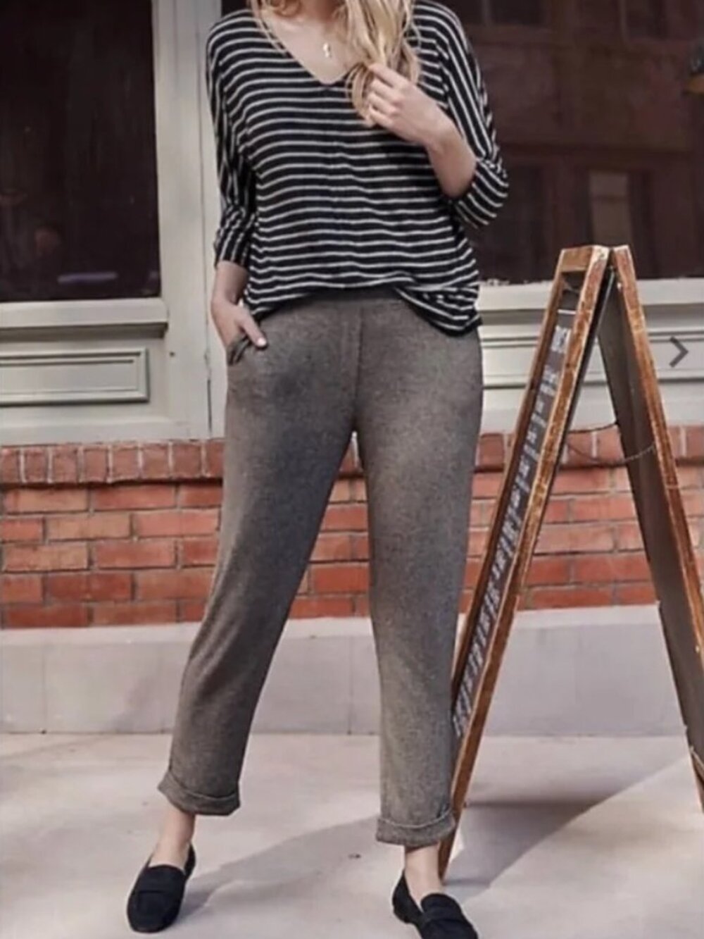 J Jill Wearever Collection Cuffed Crop Joggers in Pumice